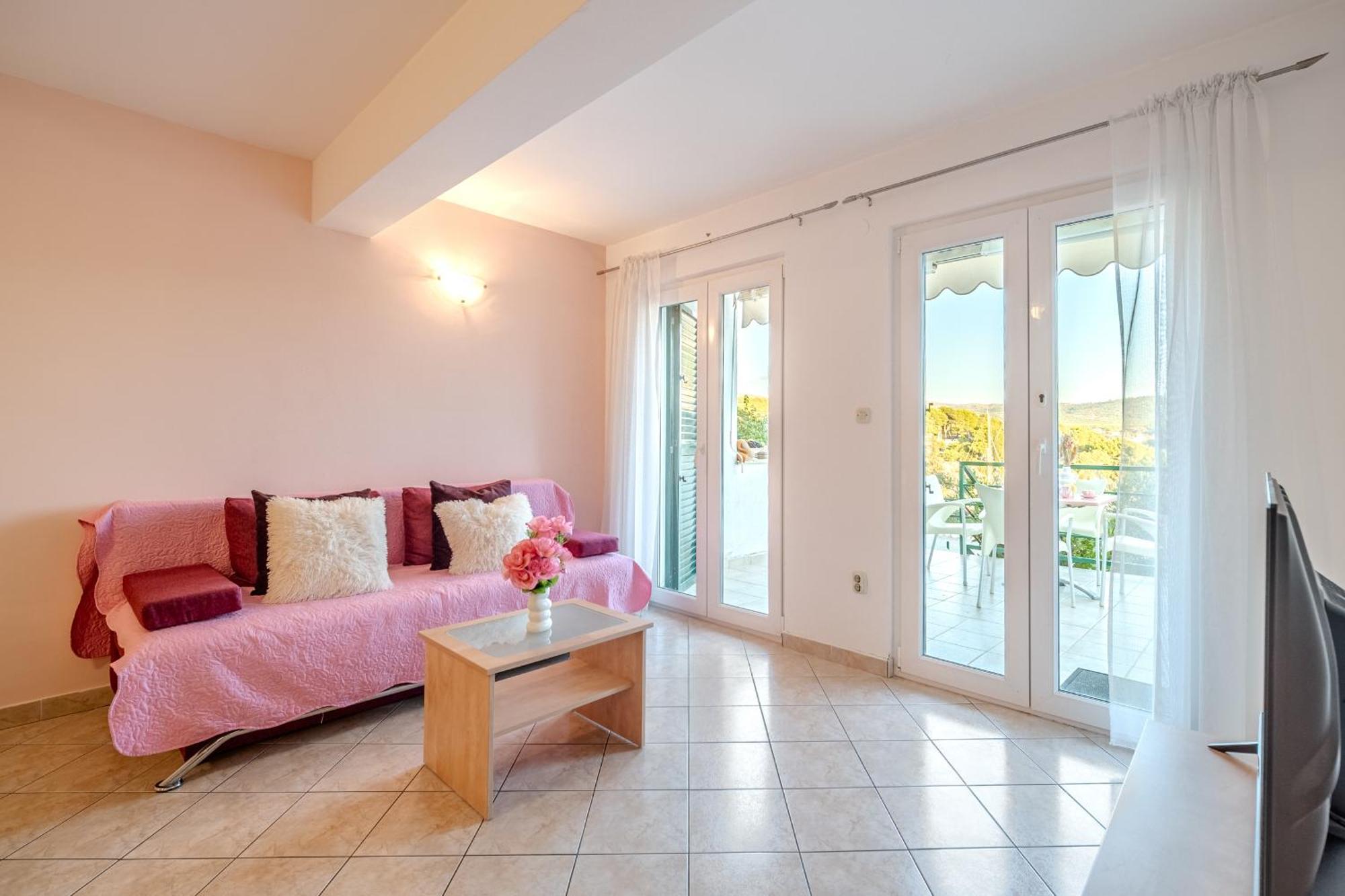 Apartment Milna - With Swimming Pool & Amazing Seaviews, Above Bijaka Beach Dış mekan fotoğraf
