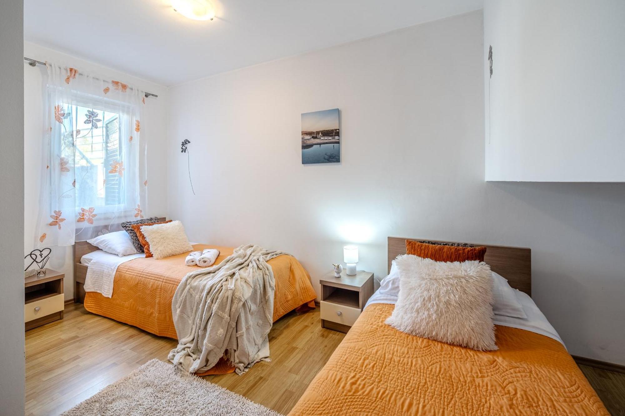 Apartment Milna - With Swimming Pool & Amazing Seaviews, Above Bijaka Beach Dış mekan fotoğraf