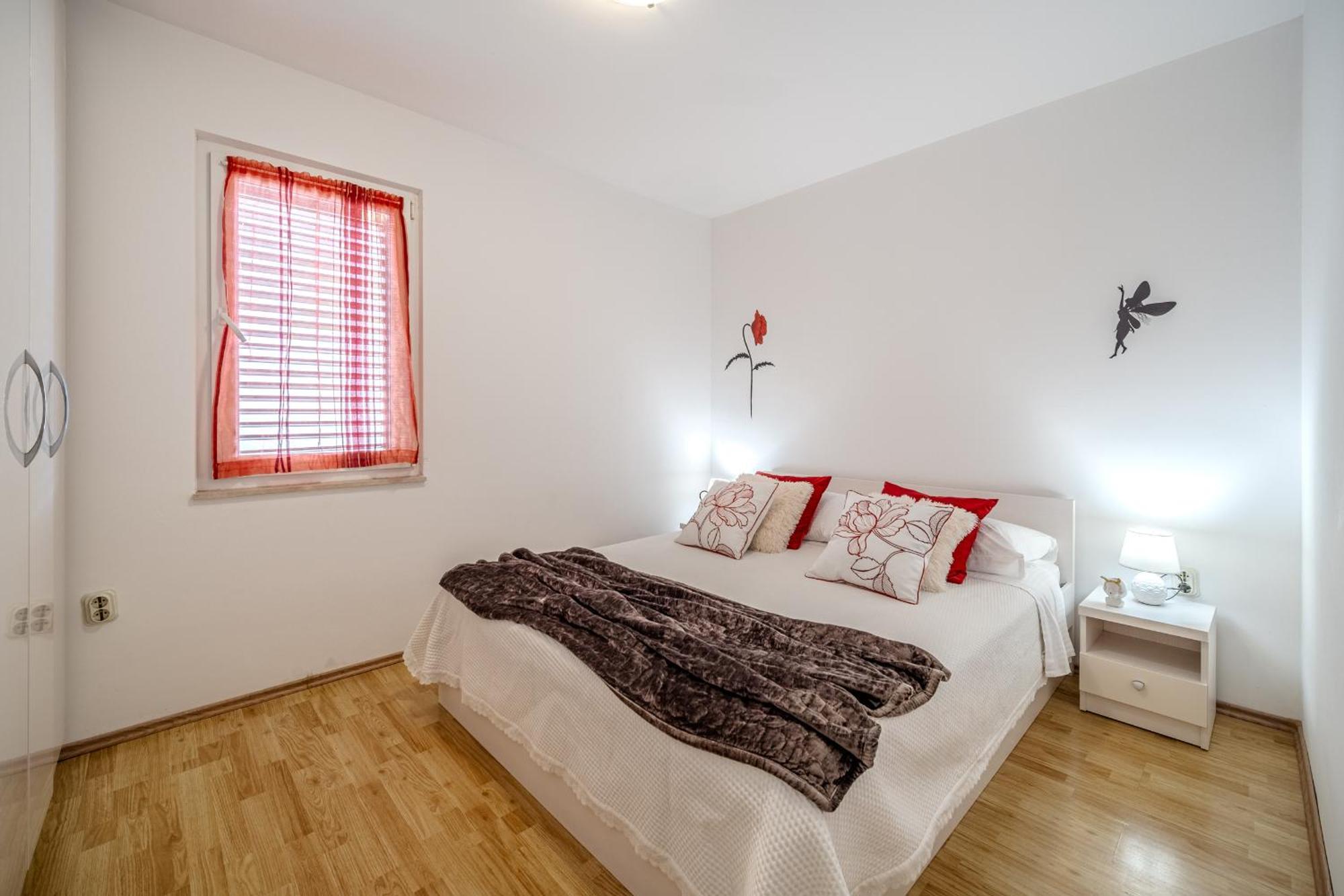 Apartment Milna - With Swimming Pool & Amazing Seaviews, Above Bijaka Beach Dış mekan fotoğraf