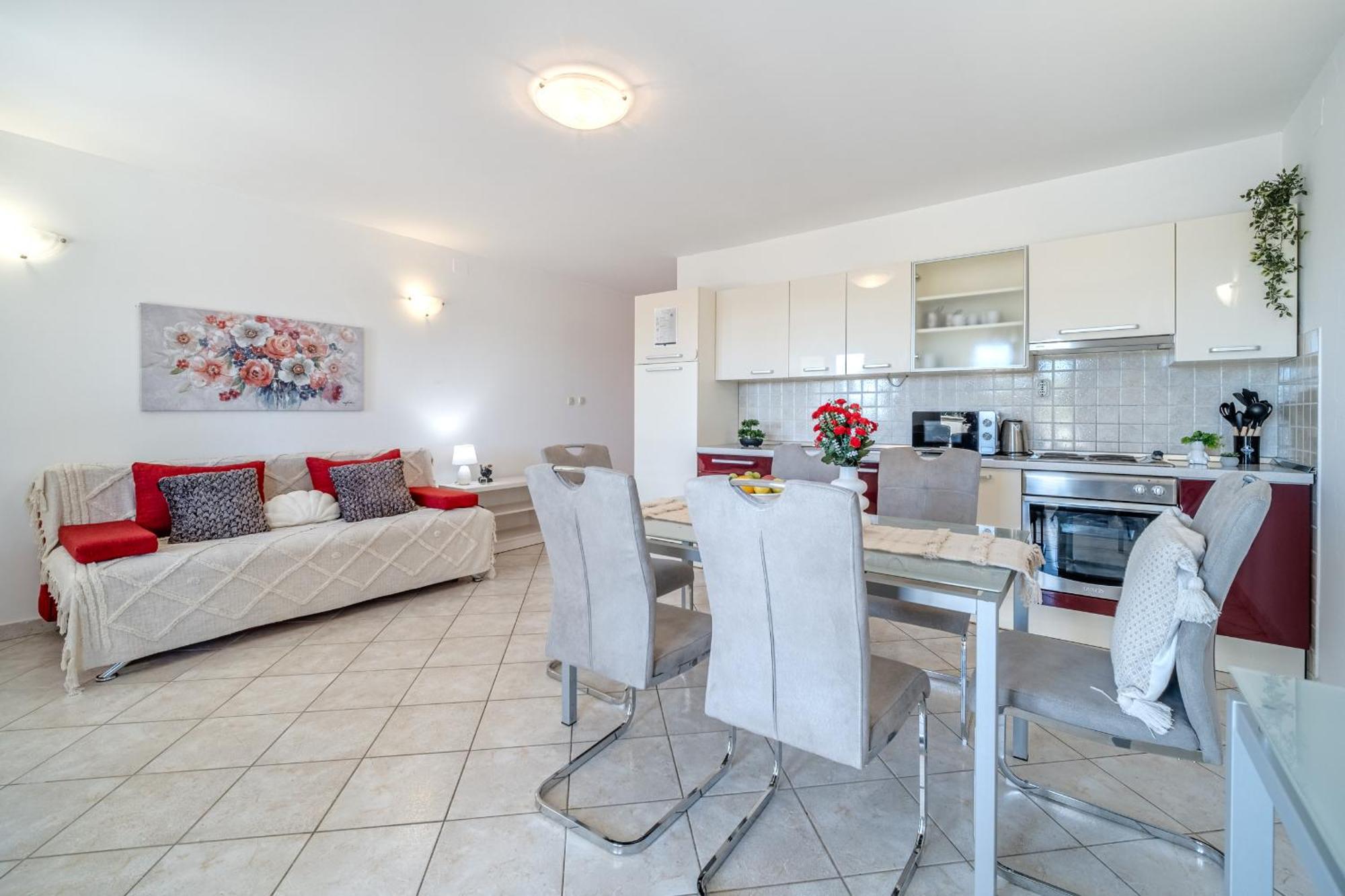 Apartment Milna - With Swimming Pool & Amazing Seaviews, Above Bijaka Beach Dış mekan fotoğraf