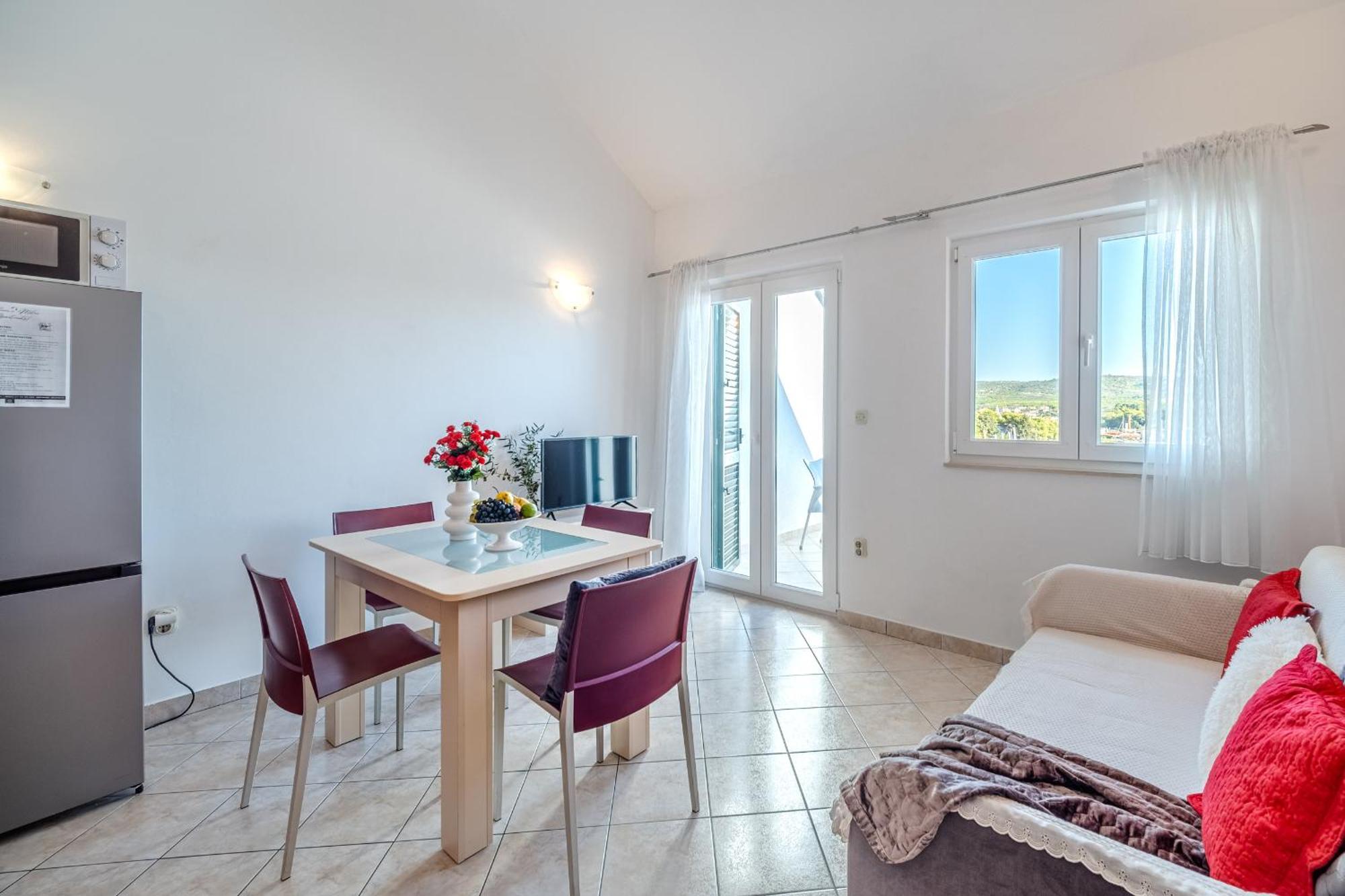 Apartment Milna - With Swimming Pool & Amazing Seaviews, Above Bijaka Beach Dış mekan fotoğraf