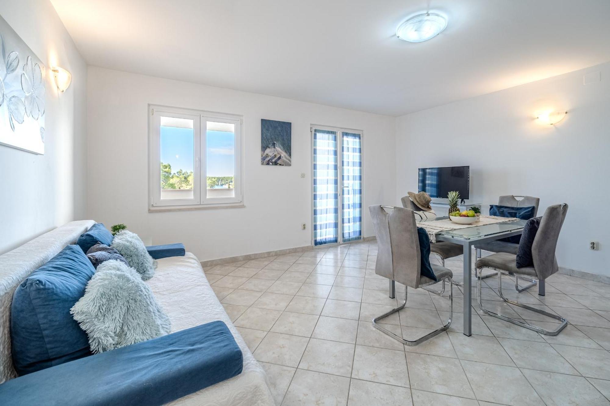 Apartment Milna - With Swimming Pool & Amazing Seaviews, Above Bijaka Beach Dış mekan fotoğraf