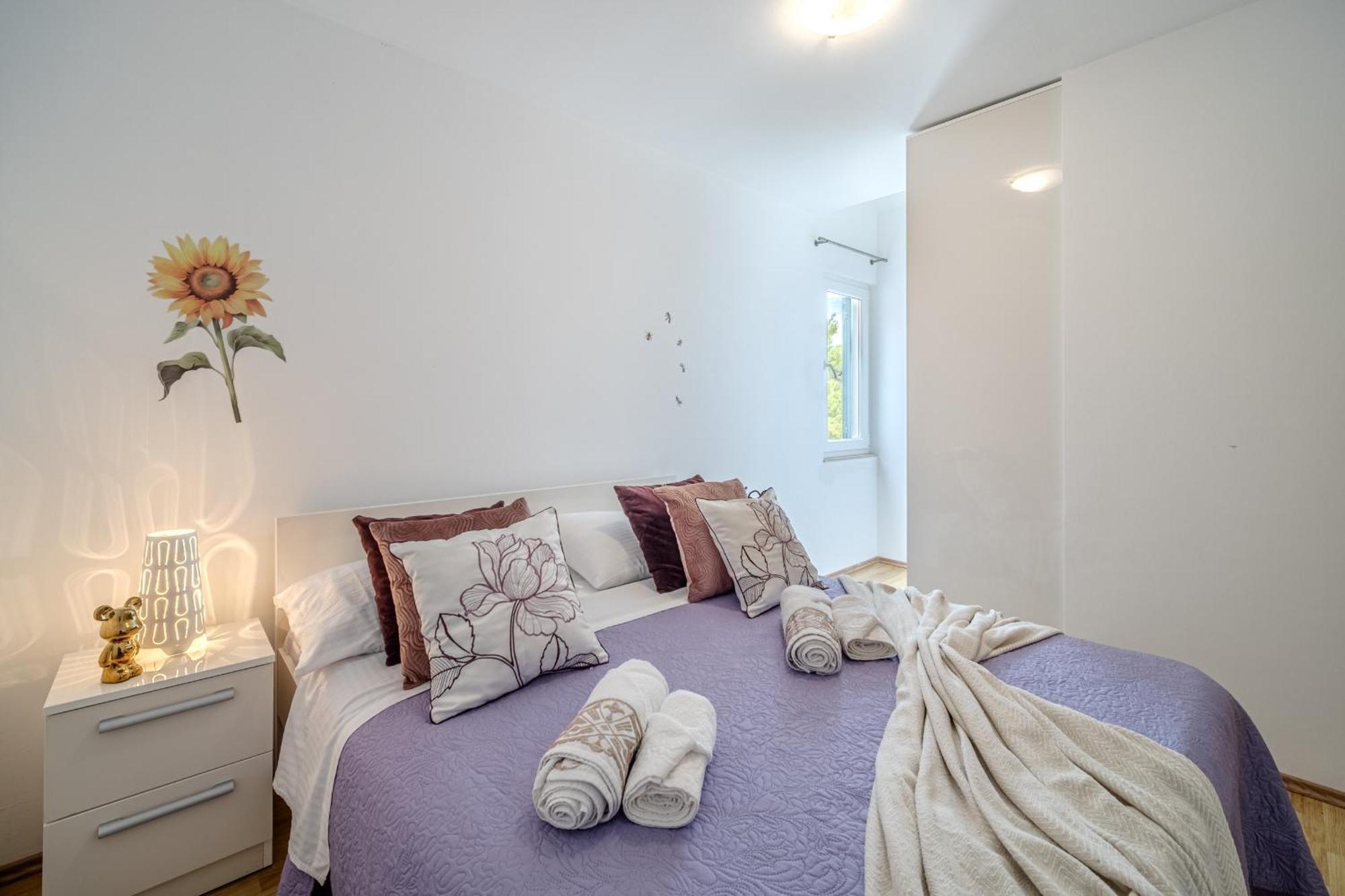 Apartment Milna - With Swimming Pool & Amazing Seaviews, Above Bijaka Beach Dış mekan fotoğraf