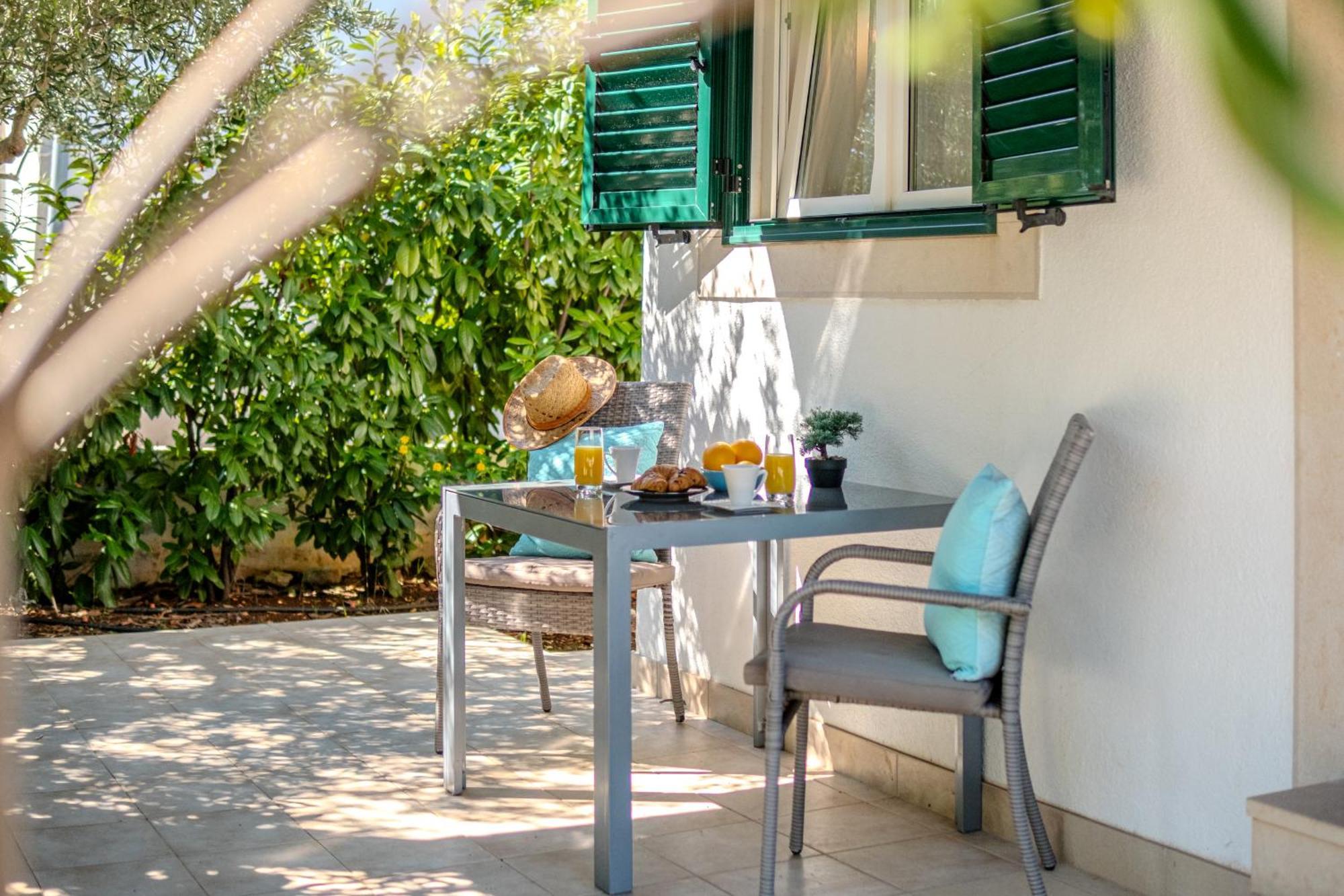 Apartment Milna - With Swimming Pool & Amazing Seaviews, Above Bijaka Beach Dış mekan fotoğraf